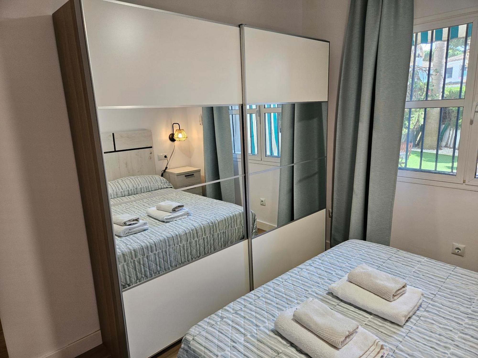 G&H Apartments - Playa Sancti Petri Chiclana de la Frontera Exteriör bild